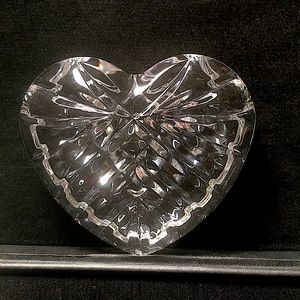 NEW IN BOX Waterford Crystal heart paperweight